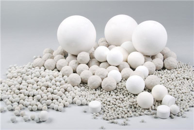 氧化铝球厂家谈谈衡量活性氧化铝球质量决定标准